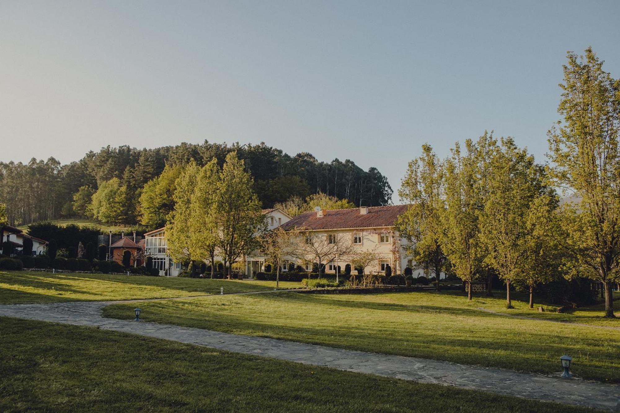 Amalurra Ecohotel & Retreat Center Laiseca Eksteriør bilde